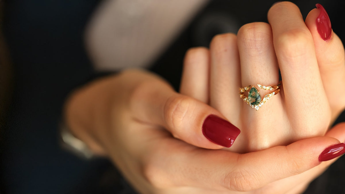 womans_day_cover_desktop-min_665adf6b-3be5-4d05-8215-fb5831a5f47b-Capucinne