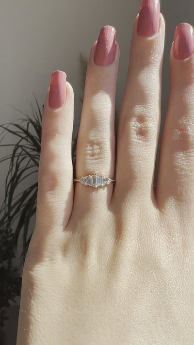 Irma Trapeze Diamond Ring