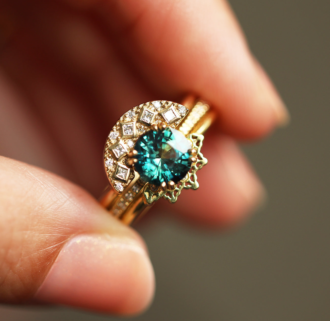 1.6Ct Round Teal Sapphire Engagement Ring, Sapphire Diamond Ring With Pave Diamond Band