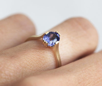 Pink Purple Oval Tanzanite Solitaire Yellow Gold Ring