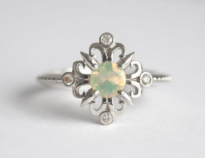 White Round Welo Opal Gold Symmetrical Vintage Ring