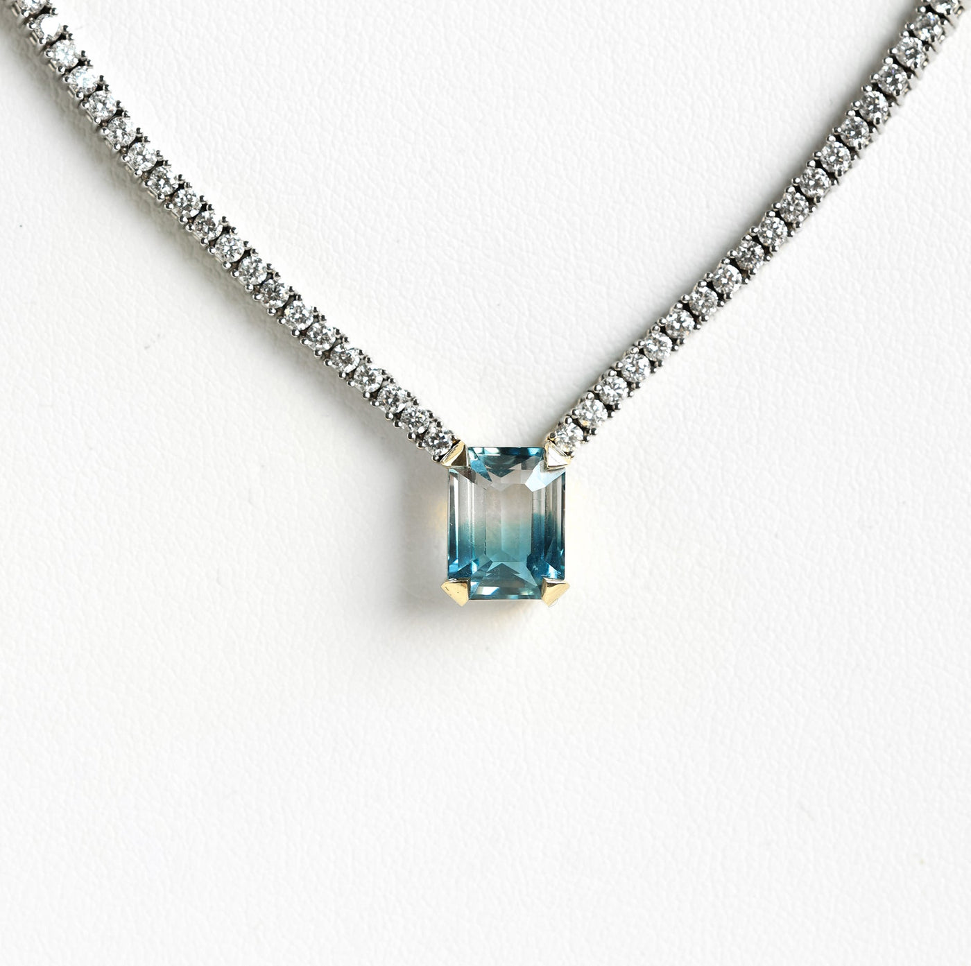 Arwen diamond choker with bicolor sapphire