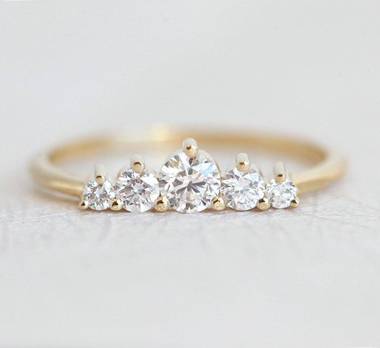 Round White Diamond Traditional Engagement Ring