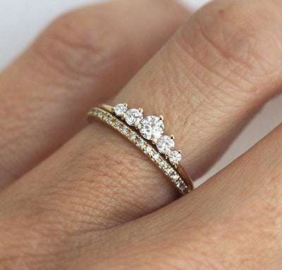 Round White Diamond Traditional Engagement Ring with side ring