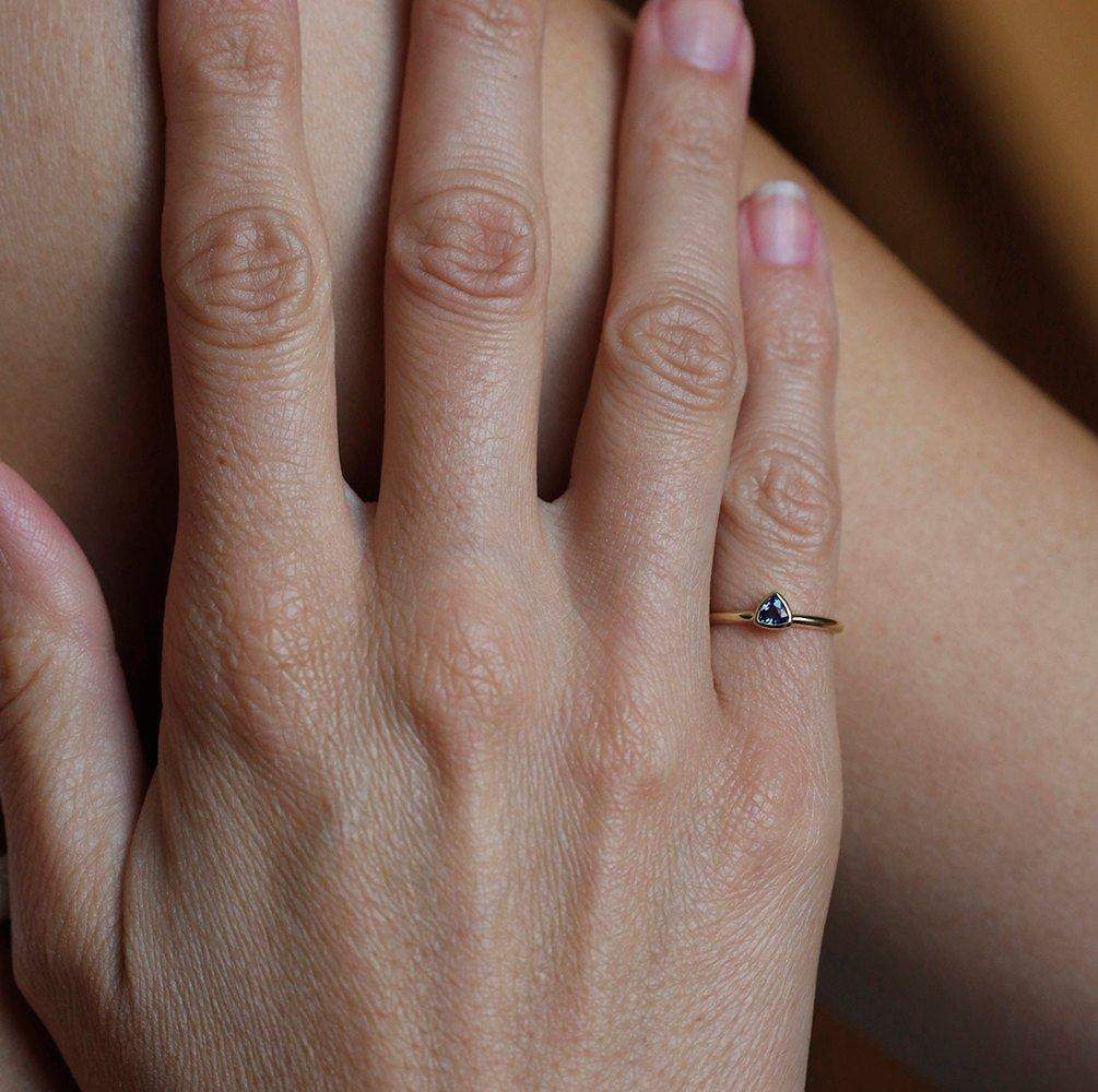 Trillion-shaped blue sapphire ring