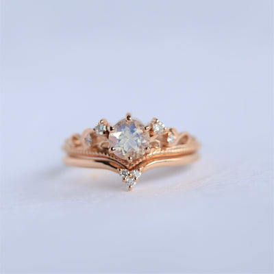 Vintage Round Moonstone Ring Set with White Round Diamonds