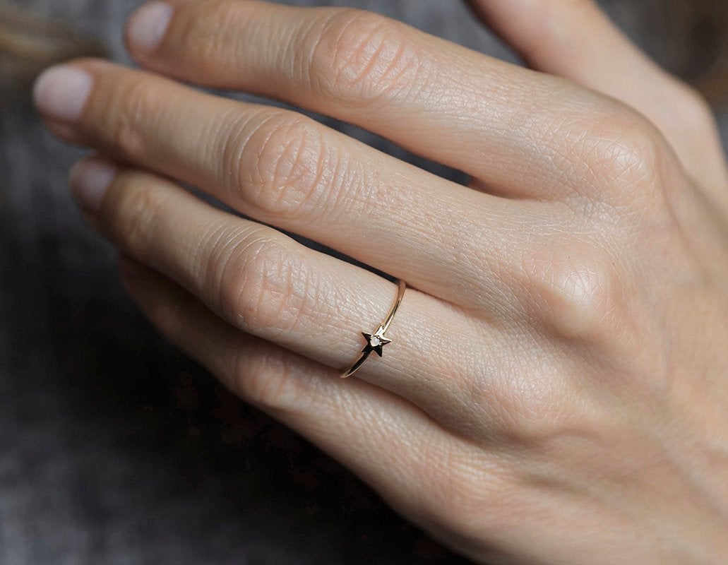 Minimalist Five-Pointed Star Opal Yellow Gold Ring