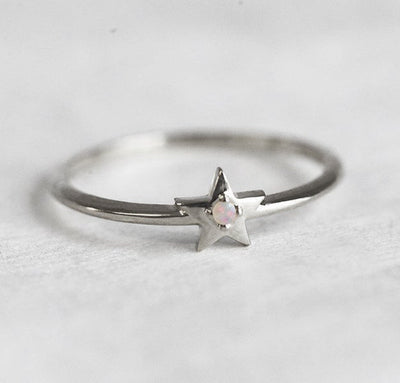 Minimalist Five-Pointed Star Opal White Gold Ring