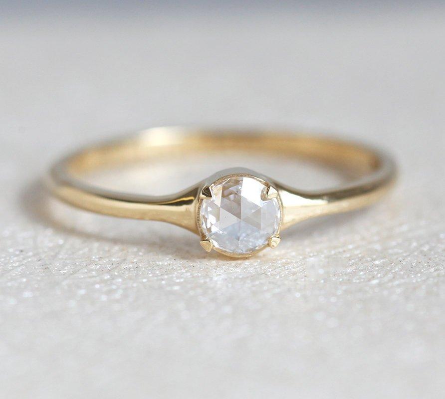 Round White Diamond Main Ring