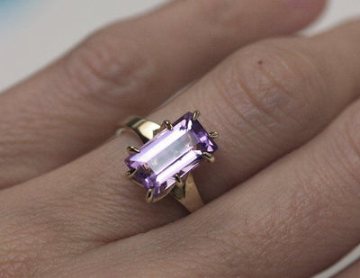 Baguette Amethyst Solitaire Gold Ring with Unique Bezel