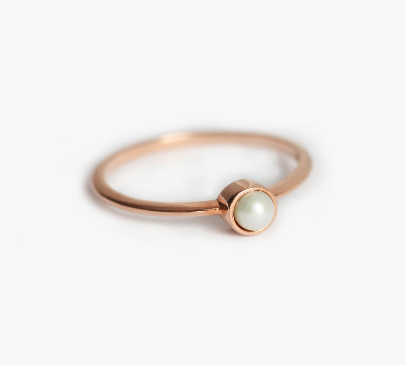 Celia Round Pearl Ring-Capucinne