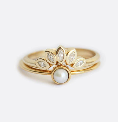 Celia Round Pearl Ring With Diamond Crown Band-Capucinne