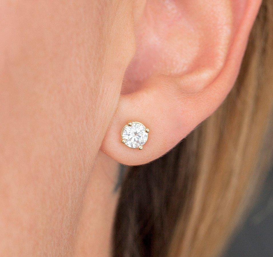 Simple Round White Diamond Stud Earrings