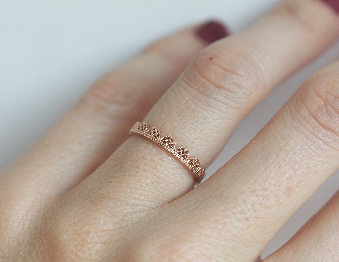 Gold lace filigree wedding ring