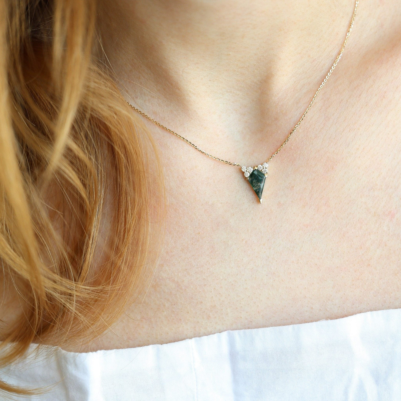 Kite-shaped green dawn moss agate and diamond gold necklace