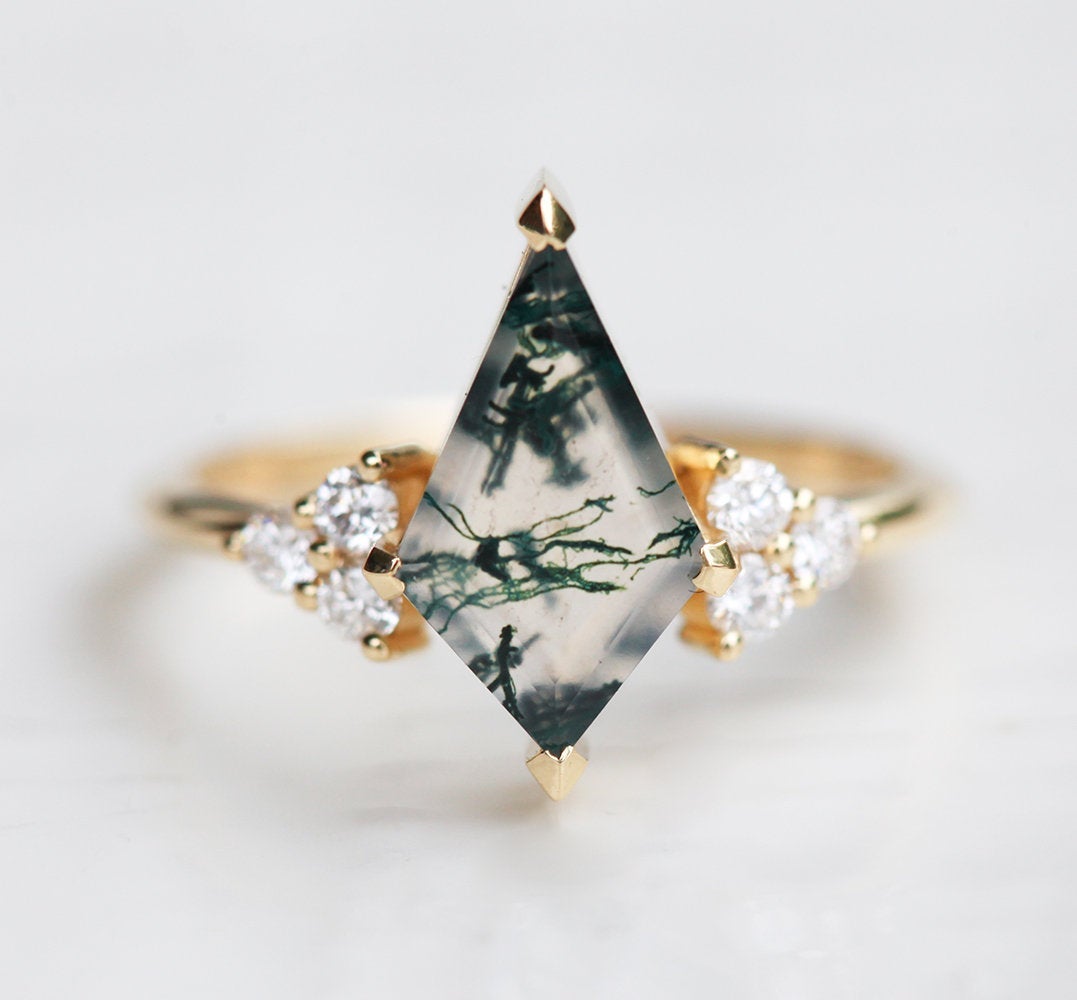 Green Kite Moss Agate Ring Set with Side White Round Diamonds