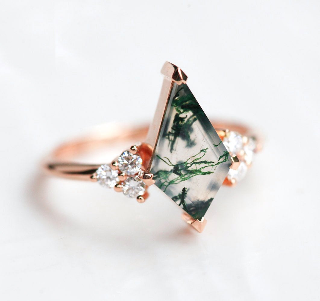 Green Kite Moss Agate, Rose Gold Ring Set with Accent White Round Diamonds