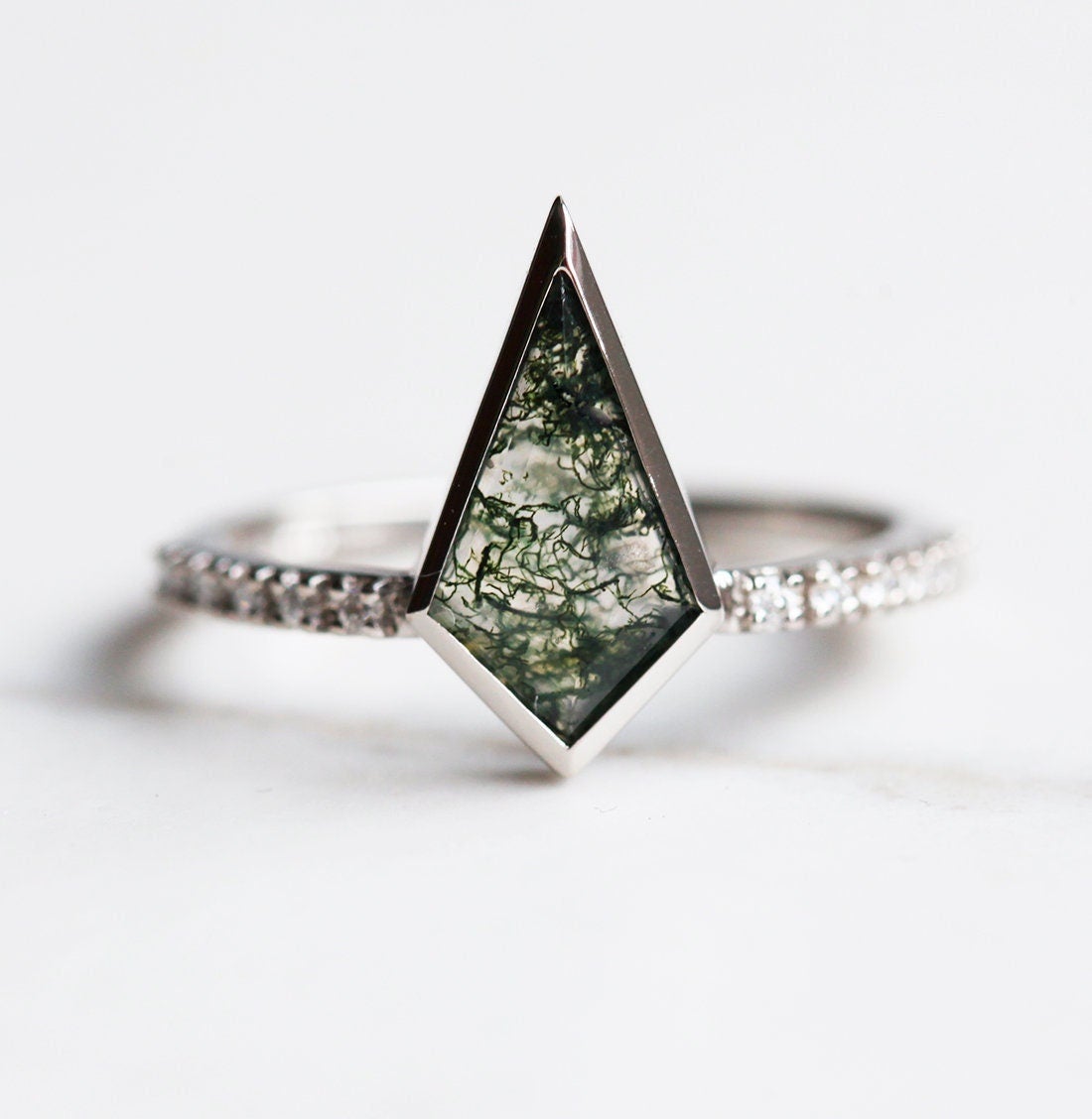 Kite Moss Agate Ring with Side White Round Diamonds and a Nesting Band