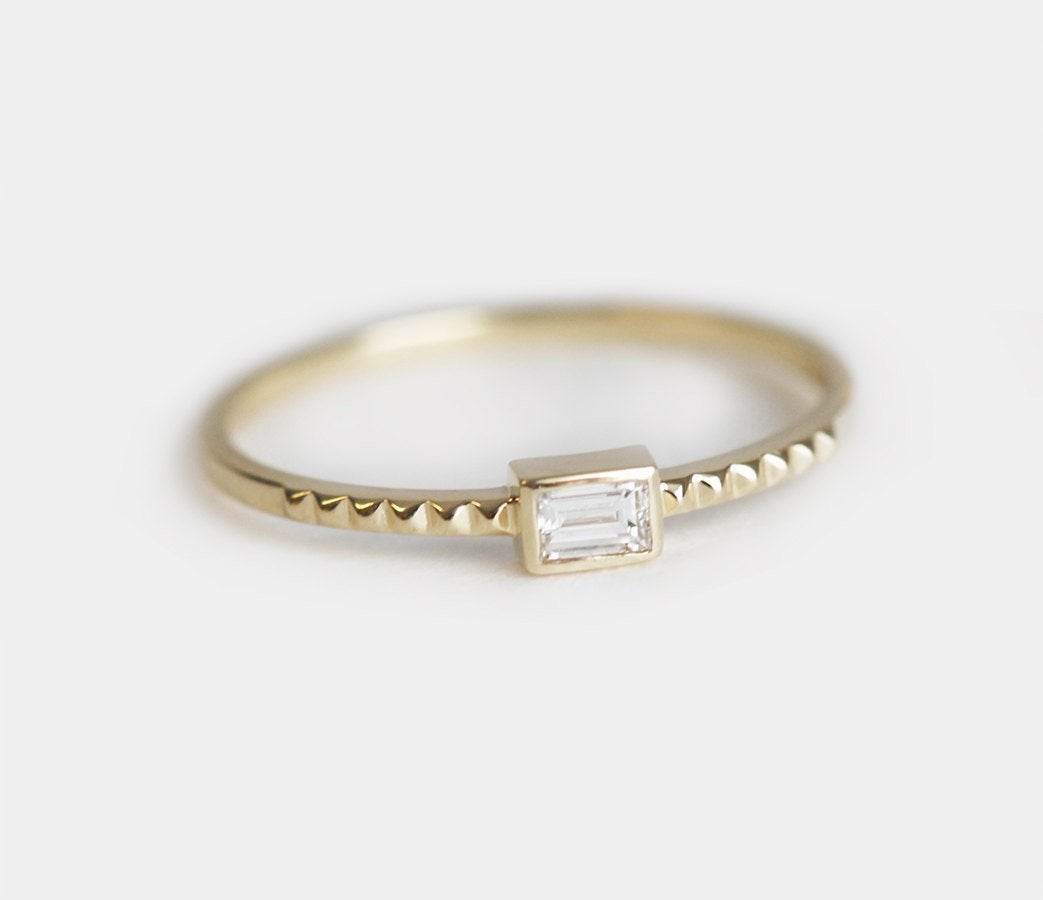 Baguette Diamond Solitaire Gold Ring with Fine Geometric Pattern on the ring
