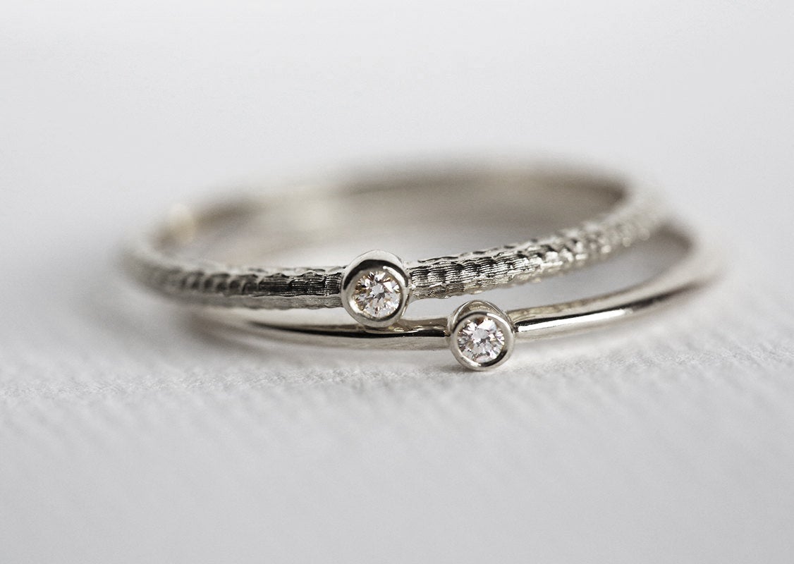 Round white natural diamond wedding ring set