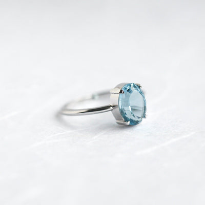 Oval Aquamarine Ring