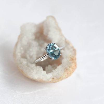 Oval Aquamarine Ring