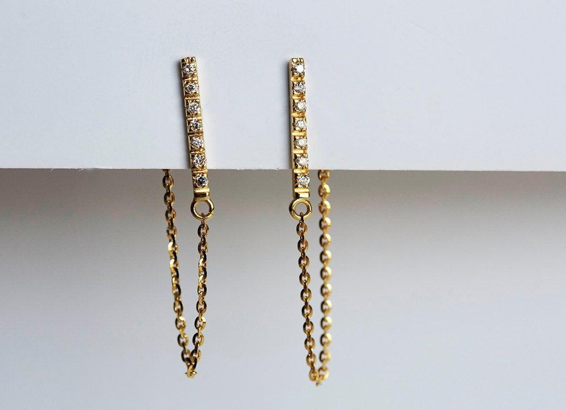 Gold bar with round white diamonds stud earrings with chain