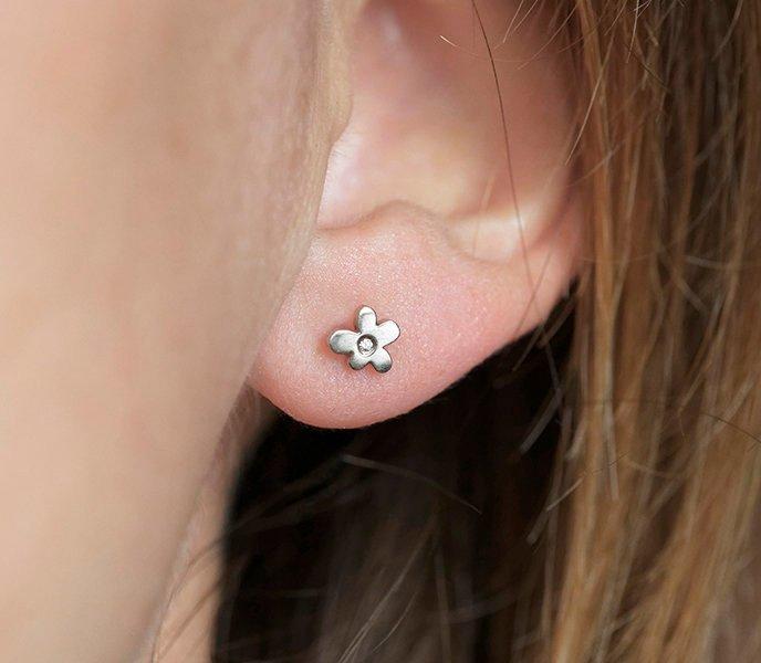 Diamond stud floral earrings