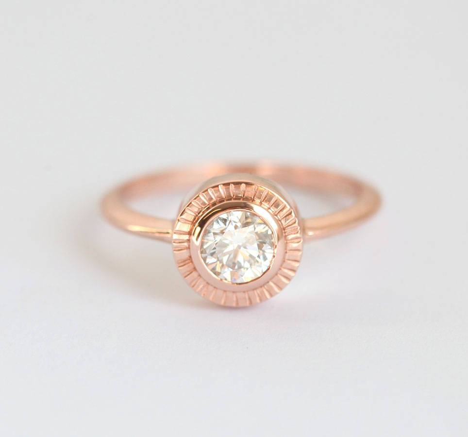 Round Diamond Engagement Ring