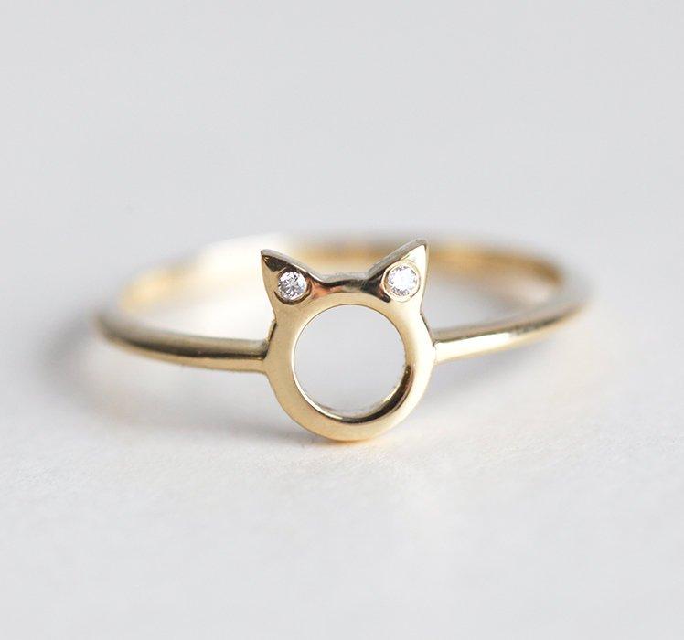 Unique Round White Diamond Cat Ears Ring