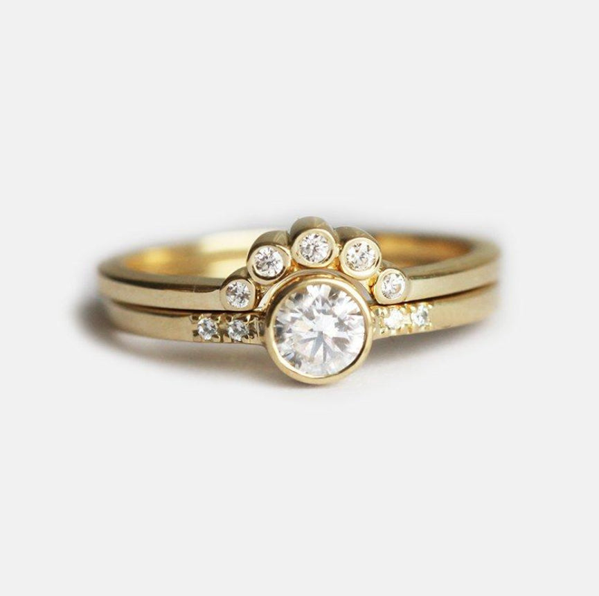 Round White Diamond with side White Diamond Engagement Ring and upper band with White Diamonds