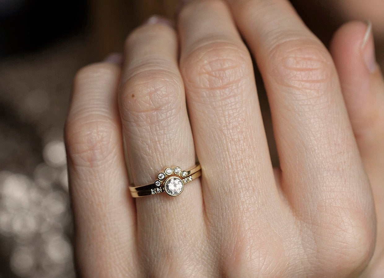 Round White Diamond with side White Diamond Engagement Ring and upper band with White Diamonds