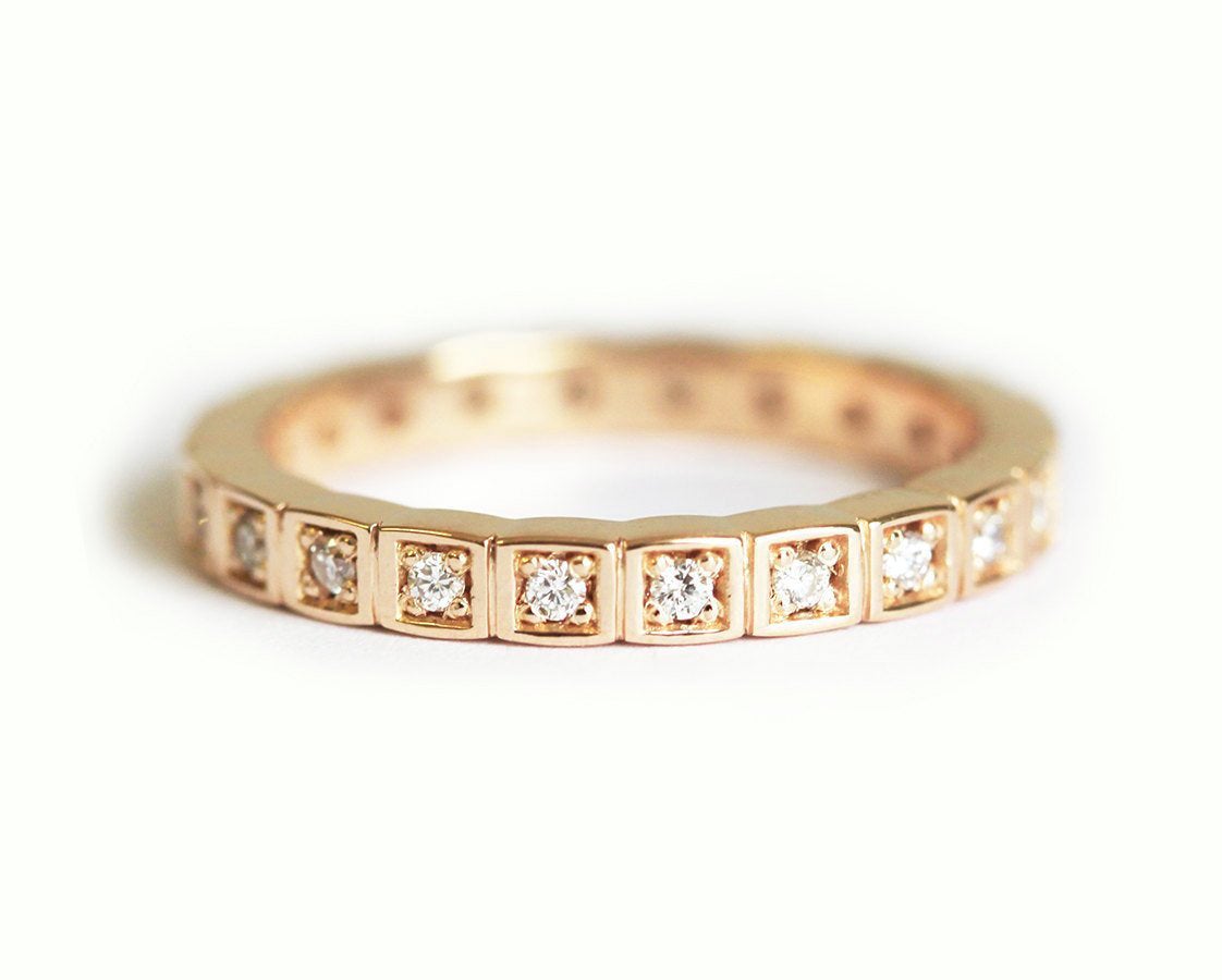 Round White Diamonds set in Square Pattern Texture Eternity Wedding Ring