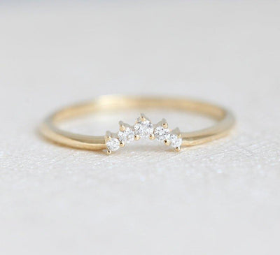 Round White Diamond V-Shaped Gold Ring