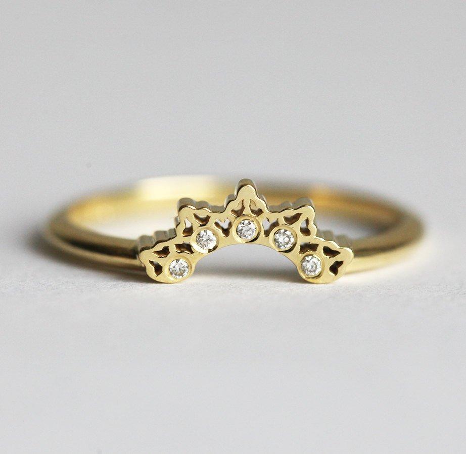Round White Diamond Lace Wedding Ring