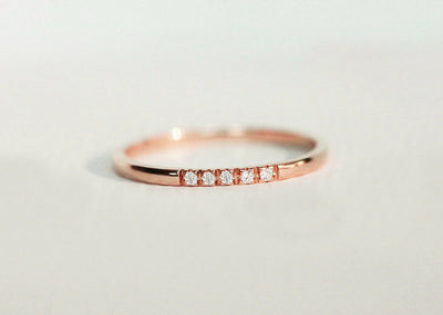 Round White Diamond Simple Wedding Band