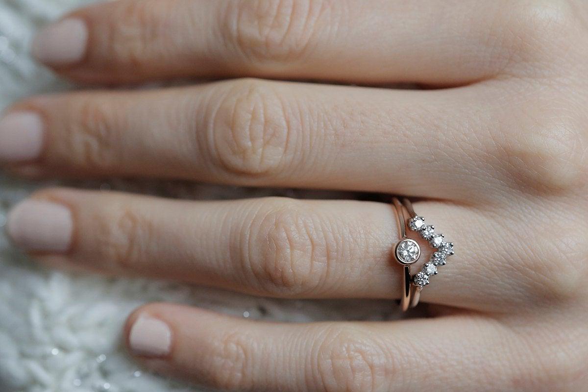V-Shaped Round White Diamond Wedding Ring with main ring