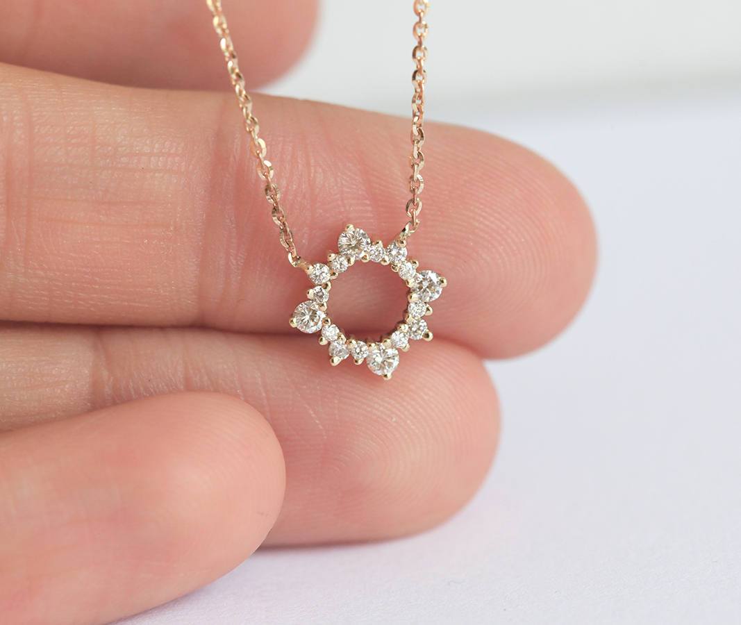 Round White Diamonds forming a Circle on a Chain Necklace