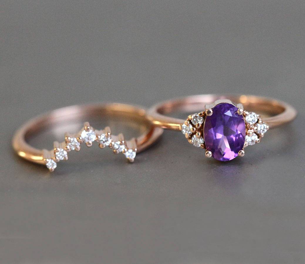 Oval Amethyst Ring Set with Side Round White Diamonds