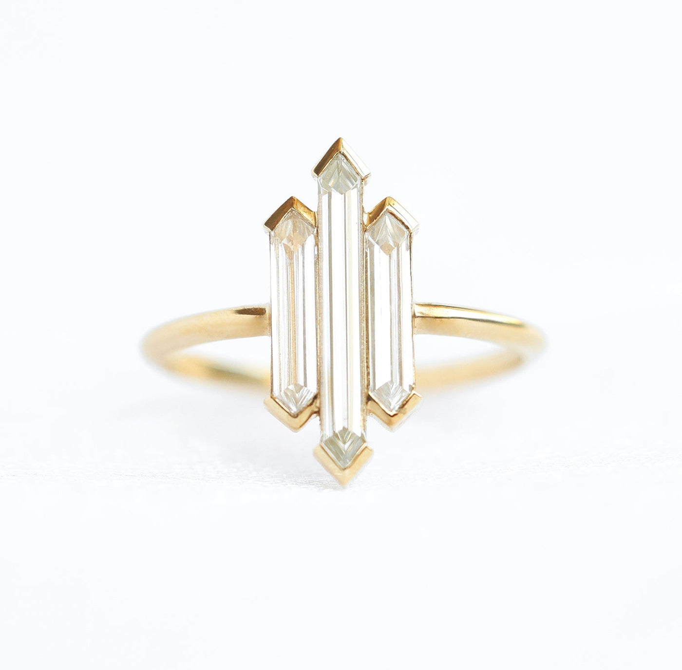 Needle Diamond Ring With Hexagonal Diamonds-Capucinne