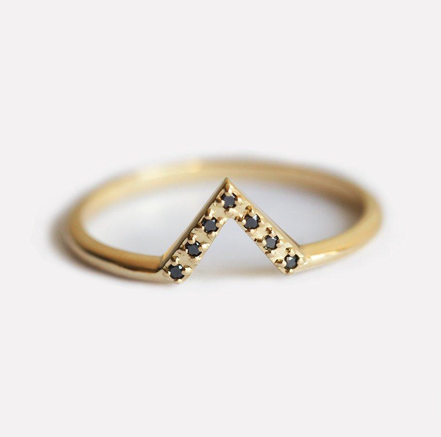 Elegant Black Diamond V-Shaped Chevron Gold Ring