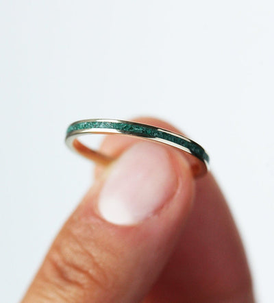 Crushed Genuine Emerald Inlay Yellow Gold Wedding Band