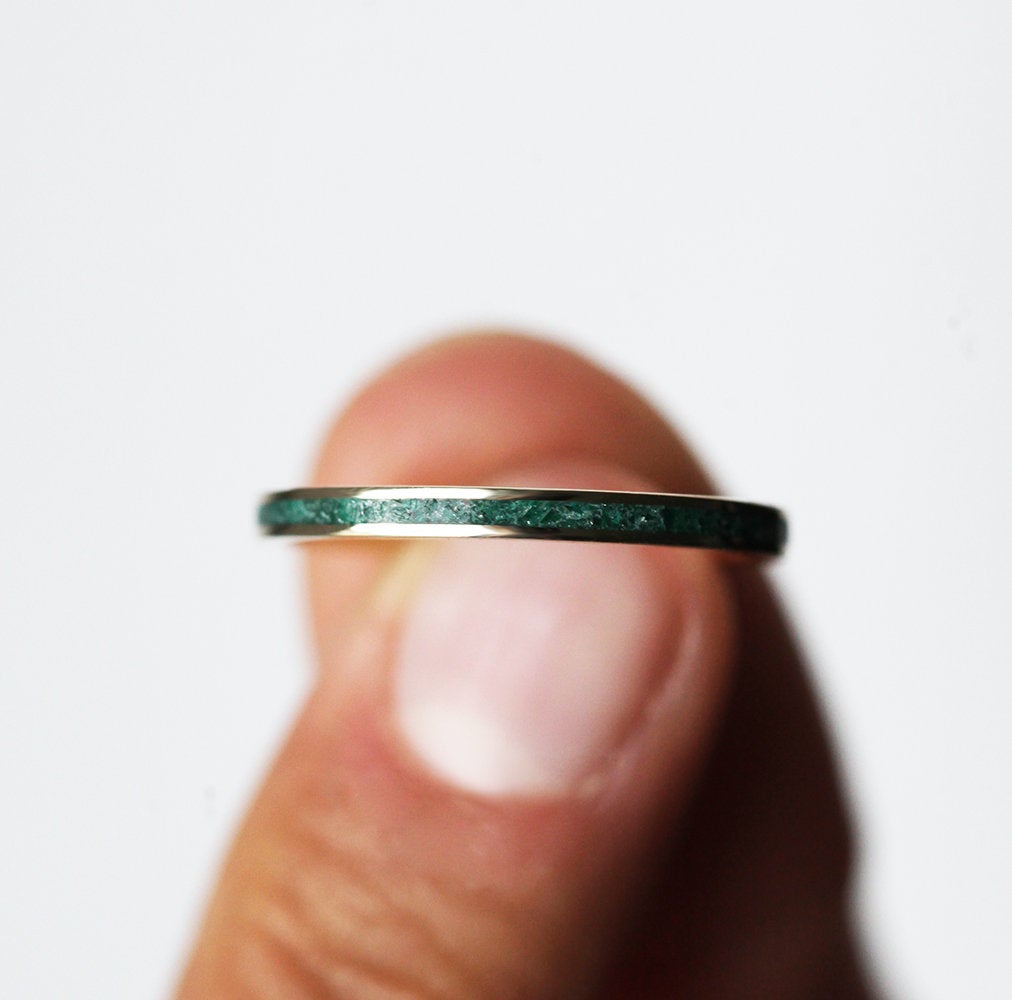 Crushed Genuine Emerald Inlay Yellow Gold Wedding Band