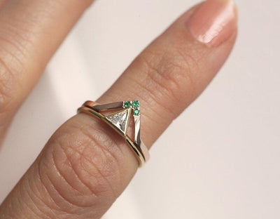 Three-Stone Round Emerald Chevron Wedding Band, with Triangle-Cut White Diamond Ring