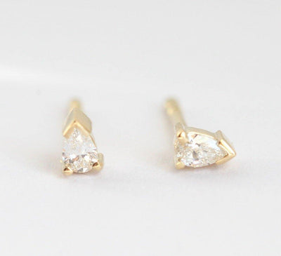 Pear-cut white diamond stud earrings