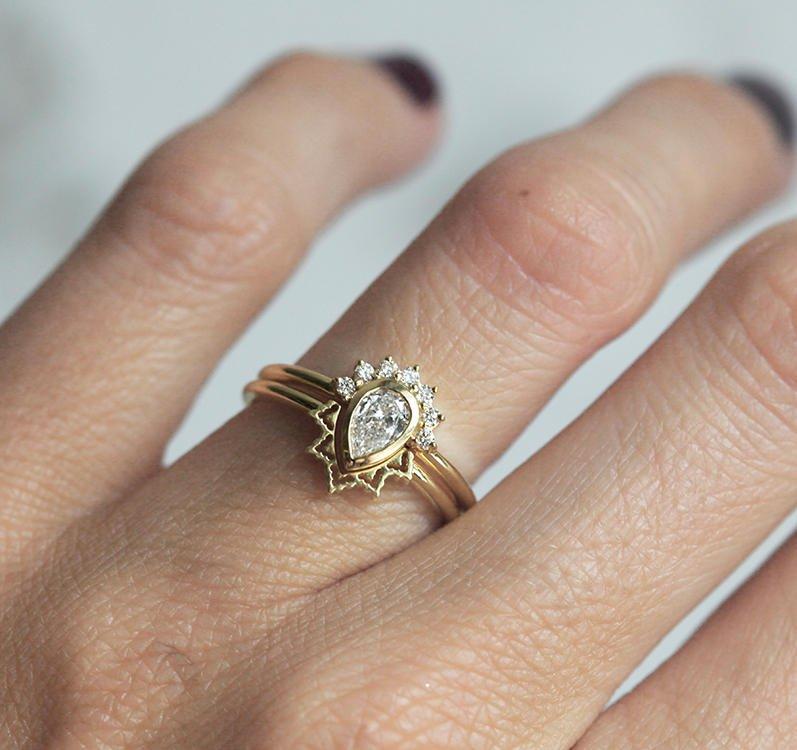 Pear White Diamond Halo Engagement Ring Set