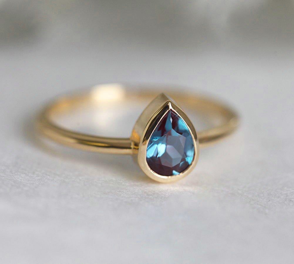 Solitaire Style Band, Teal Pear Alexandrite Yellow Gold Ring