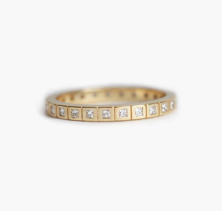 Simple Princess-Cut White Diamonds Eternity Wedding Ring