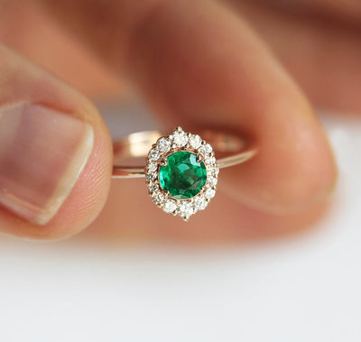 Round Emerald Halo Ring with Side White Diamonds