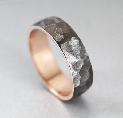 Evan Hammered Wedding Band-Capucinne